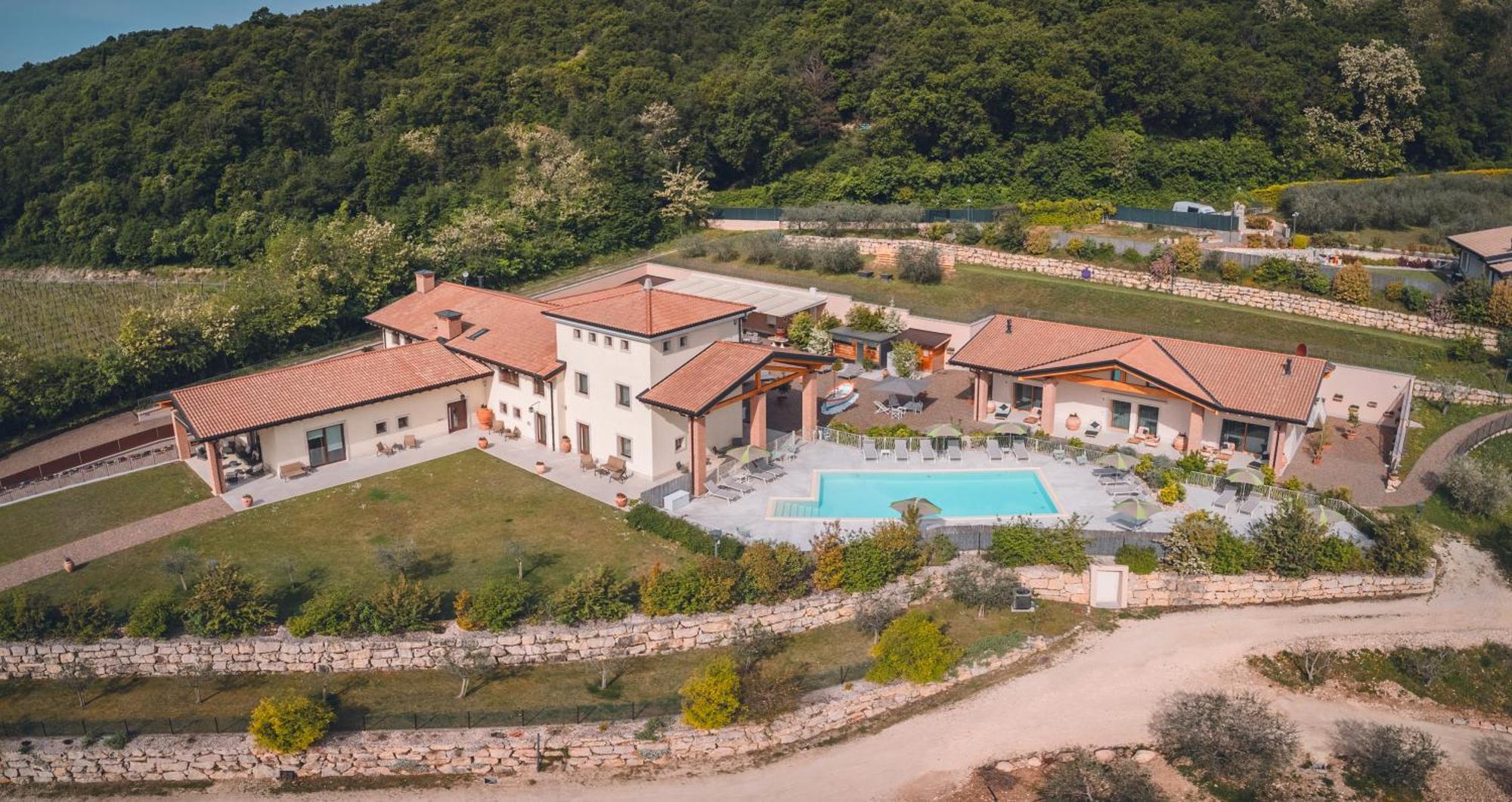 Agriturismo La Pertica Costermano Luaran gambar